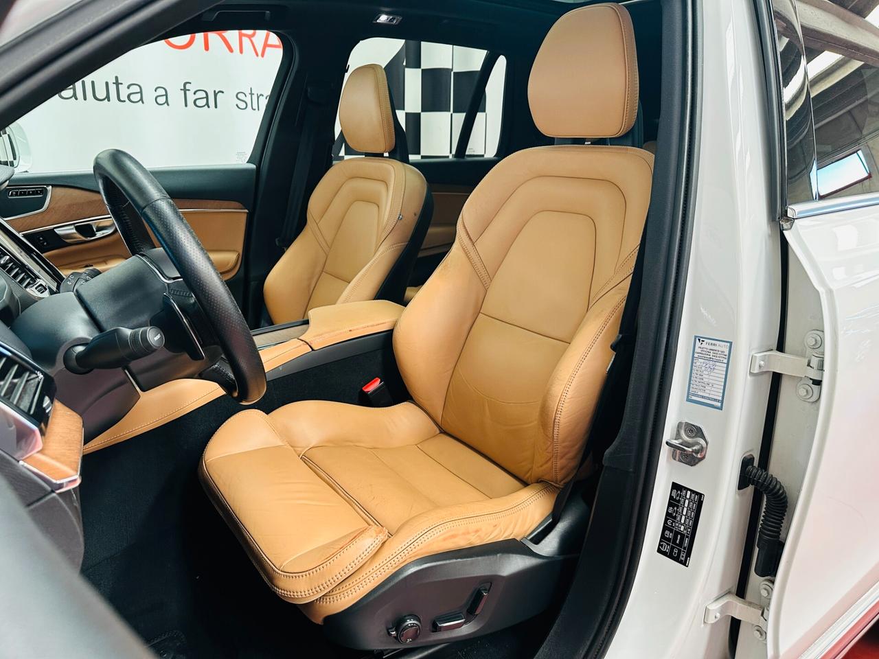 Volvo XC90 D5 AWD MY18 Geartronic 7 posti Inscription