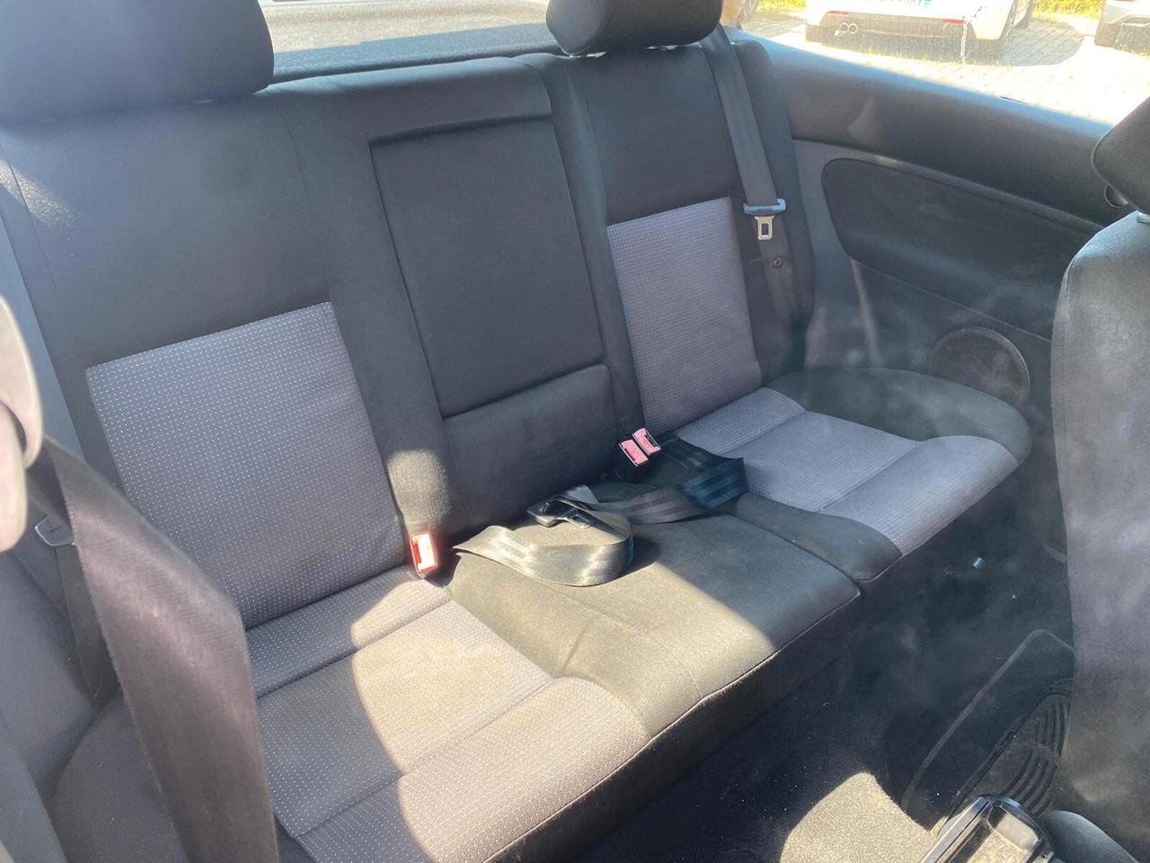 Volkswagen Golf 1.9 TDI/90 CV cat 3 porte