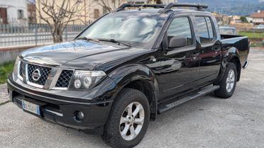 Nissan Navara 2.5 dCi 4 porte Double Cab LE