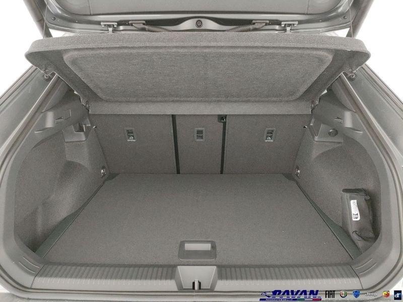 Volkswagen T-Roc 1.5 eTSI ACT 150 CV DSG R-Line (Parking Pack)