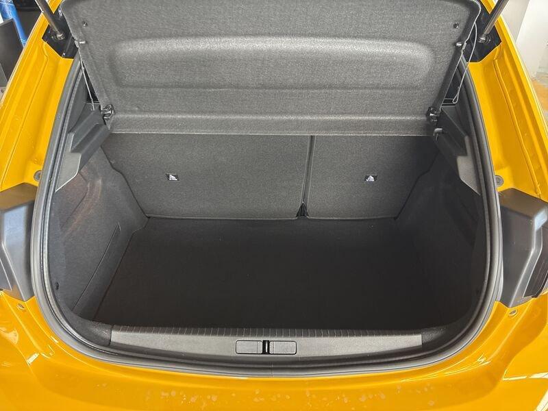 Peugeot 208 208 motore elettrico 136 CV 5 porte GT
