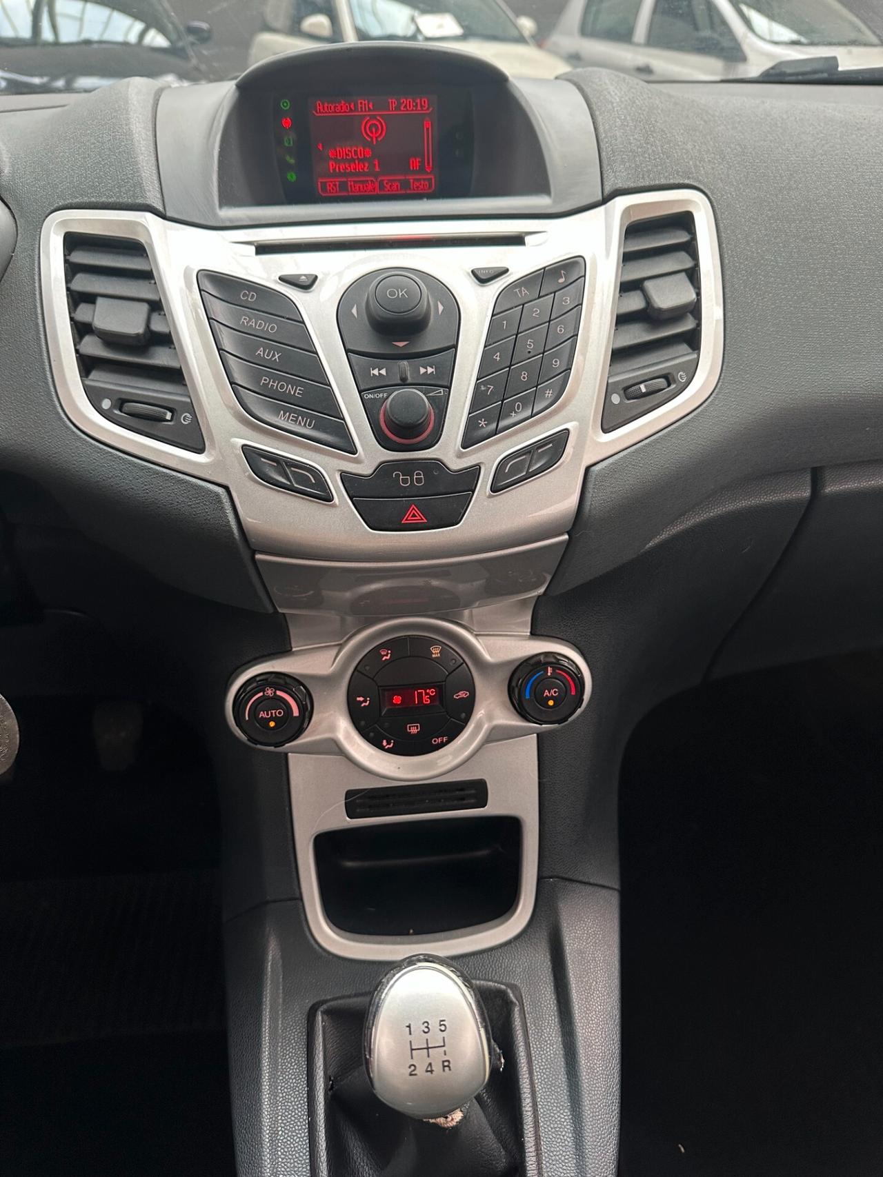 Ford Fiesta 1.2 82CV 3 porte Titanium