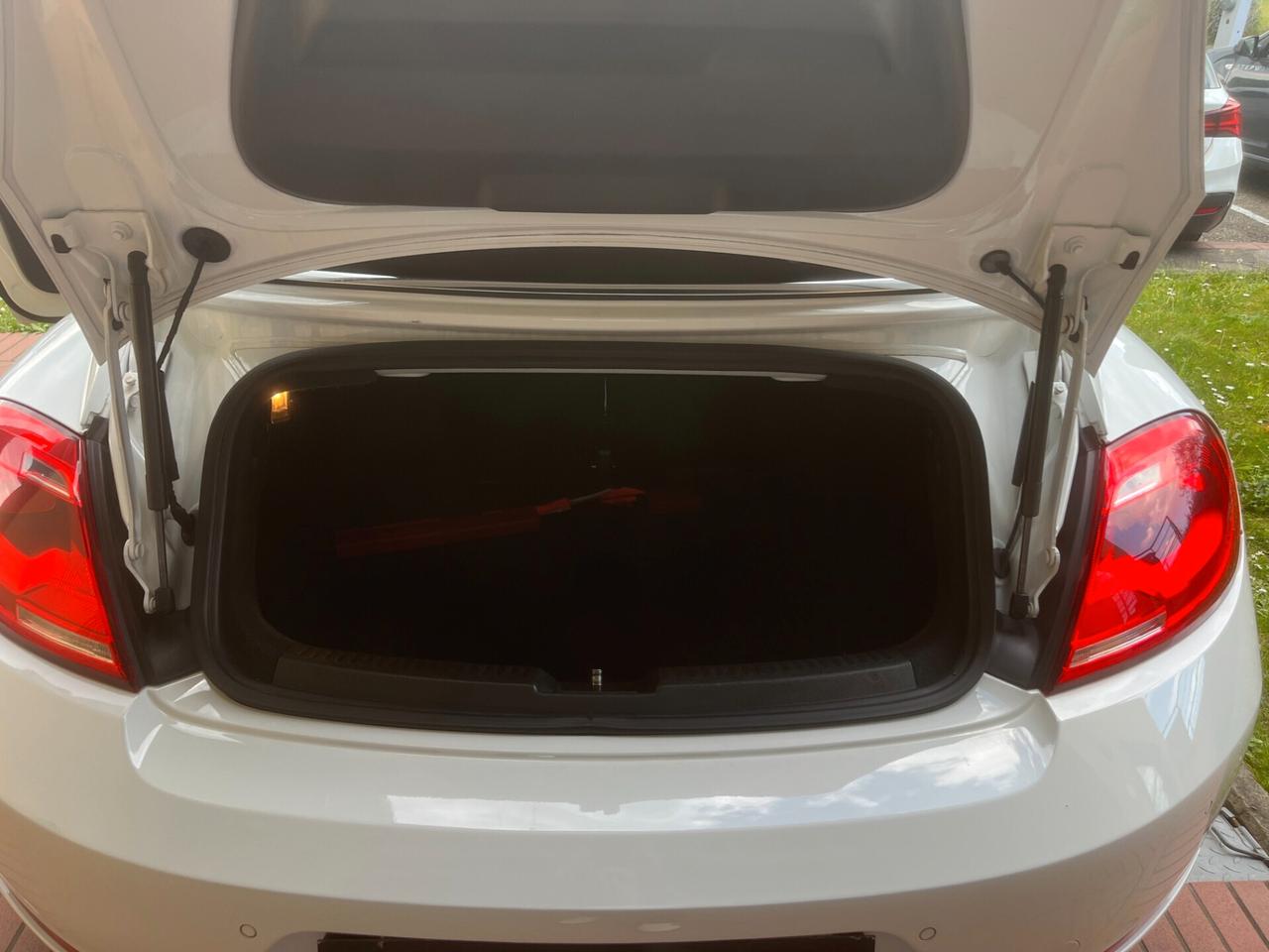 Volkswagen Maggiolino Cabrio 2.0 TDI Design BlueMotion Technology