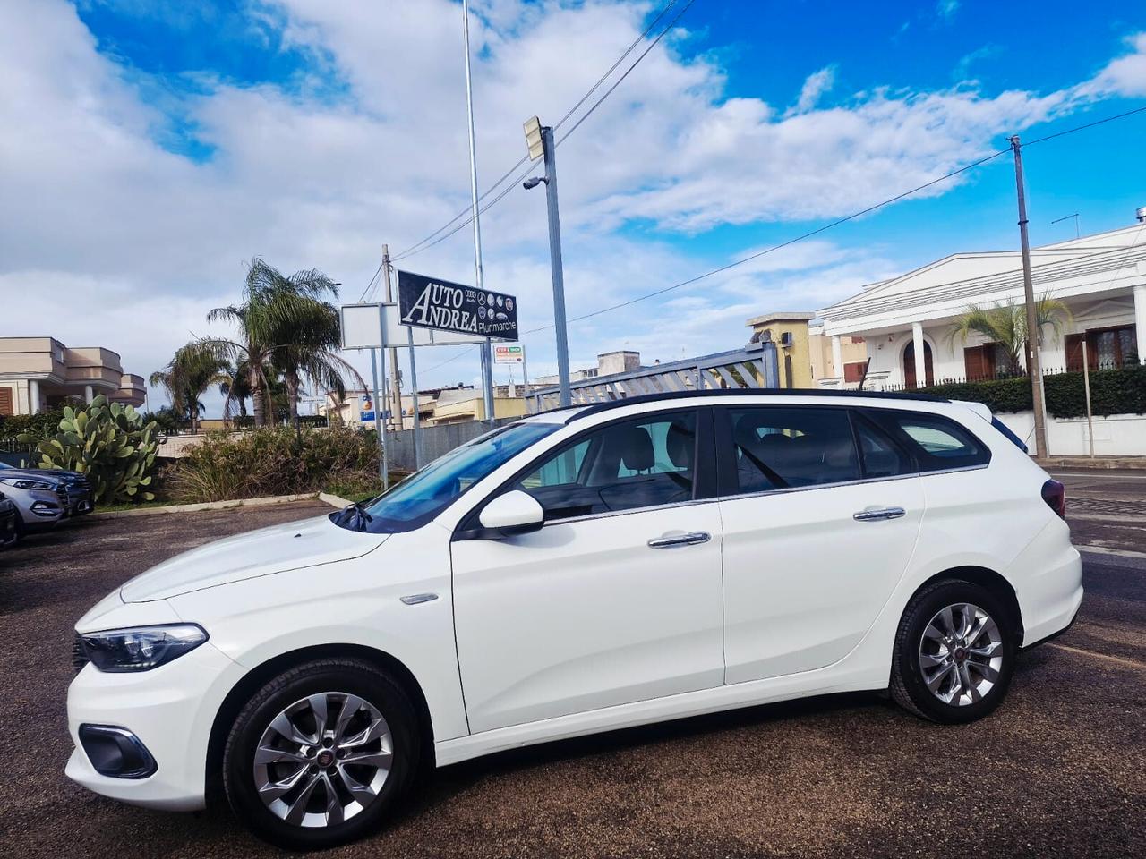 Fiat Tipo 1.3 Mjt Sw Lounge navig led 2021