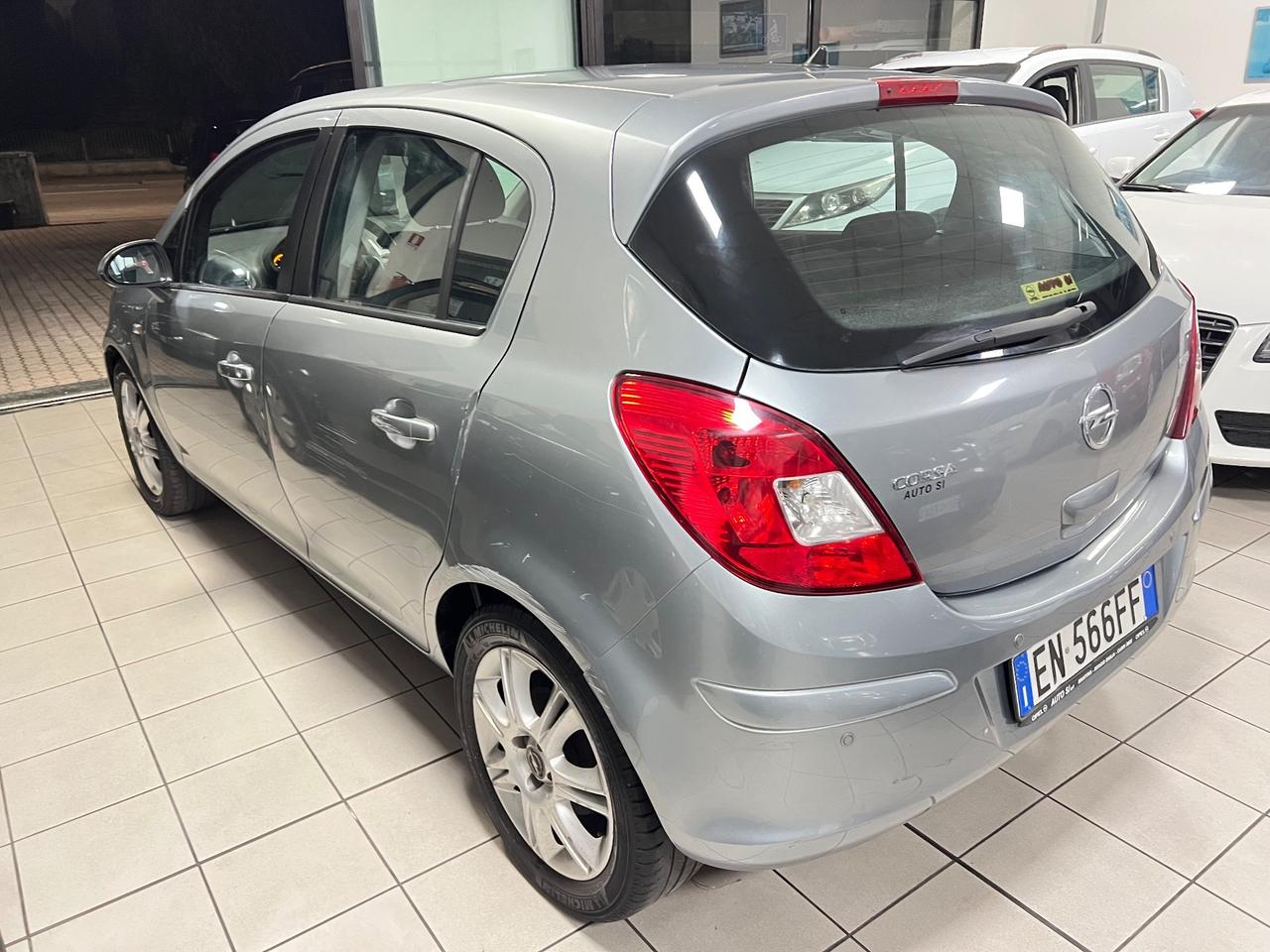 Opel Corsa 1.2 85CV 5 porte GPL-TECH Elective