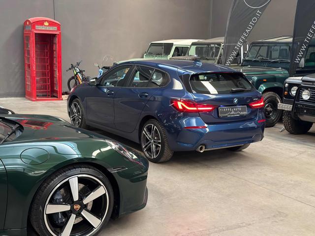 BMW 118 i 5p. Business Advantage