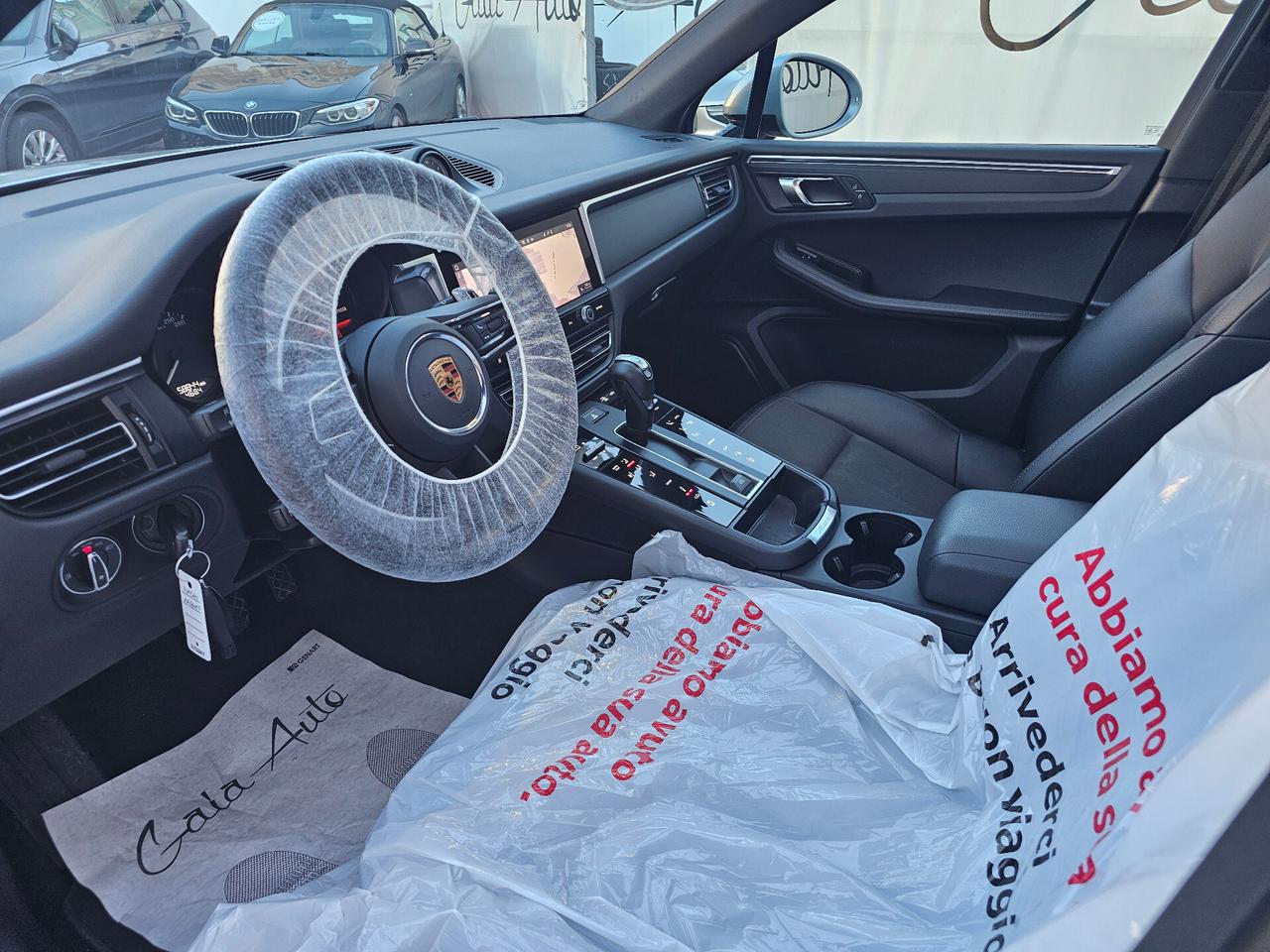 Porsche Macan 2.0 PDK PASM TETTO PANORAMA TAGLIANDI UFFICIALI