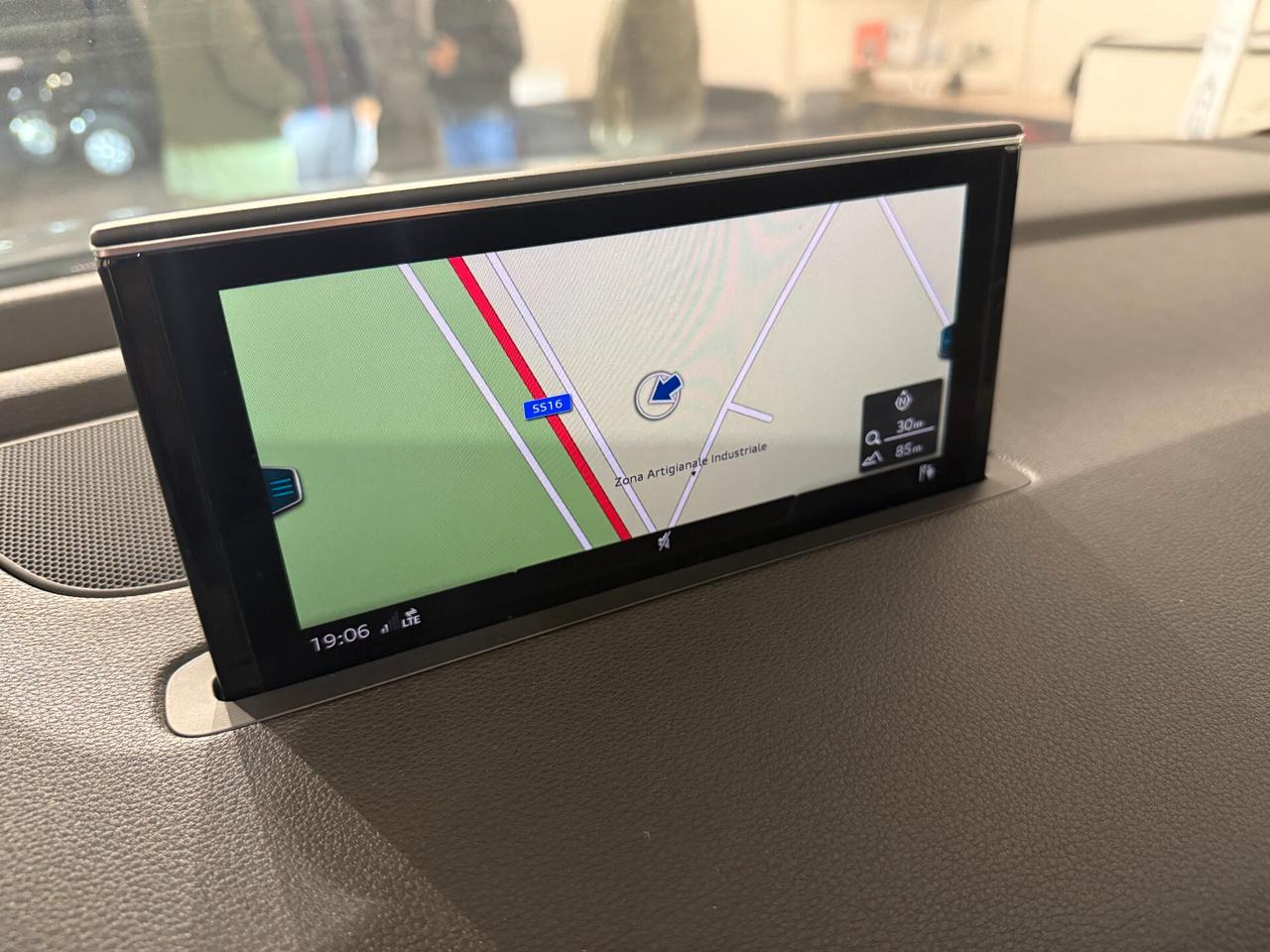 Audi Q7 e-tron 3.0 TDI quattro tiptronic Business Plus