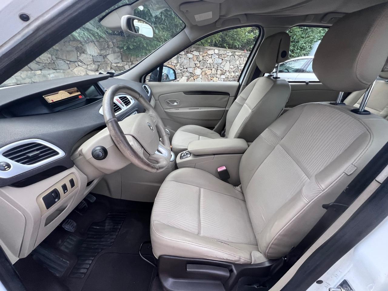 Renault Scenic Scénic X-Mod 1.9 dCi 130CV Luxe