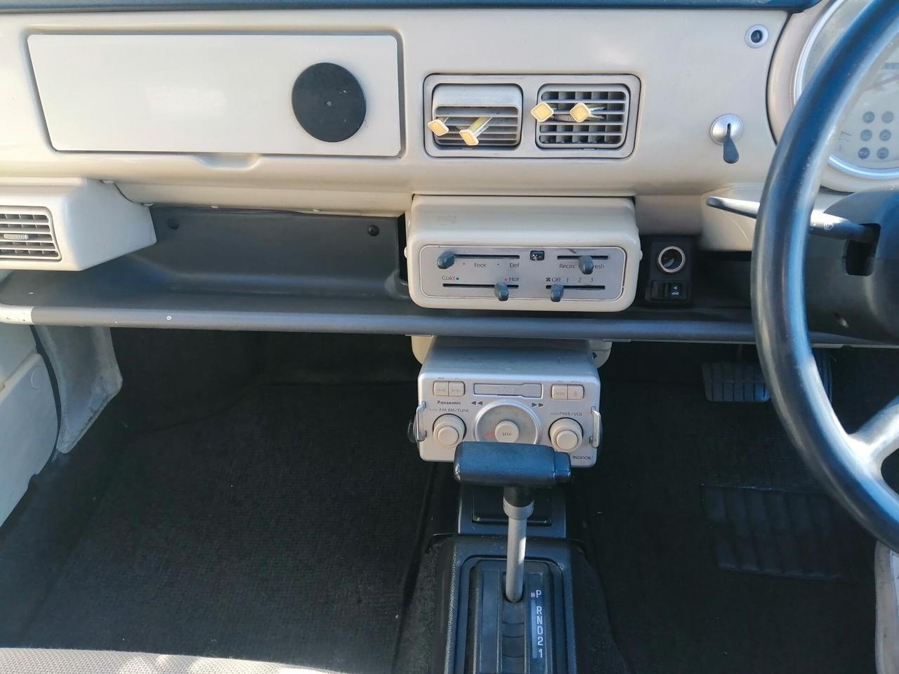 Nissan PAO 1.0 B - GUIDA A DESTRA