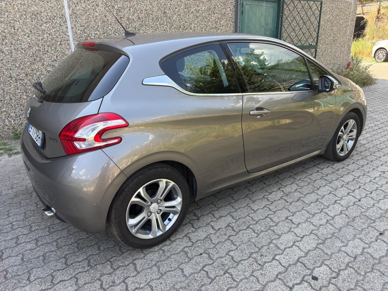 Peugeot 208 1.2 VTi 82 CV 3 porte Allure