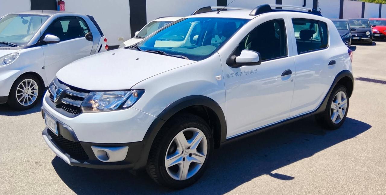Dacia Sandero Stepway GPL 1 PROPRIETARIO