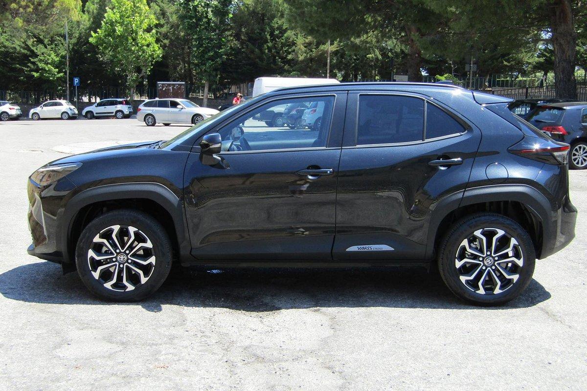 TOYOTA Yaris Cross 1.5 Hybrid 5p. E-CVT Trend