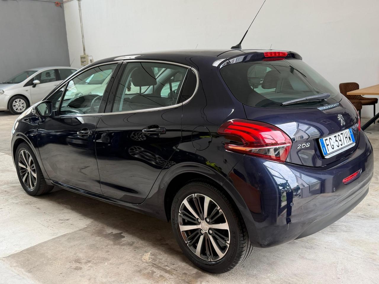 Peugeot 208 PureTech 82 3p. GPL Active