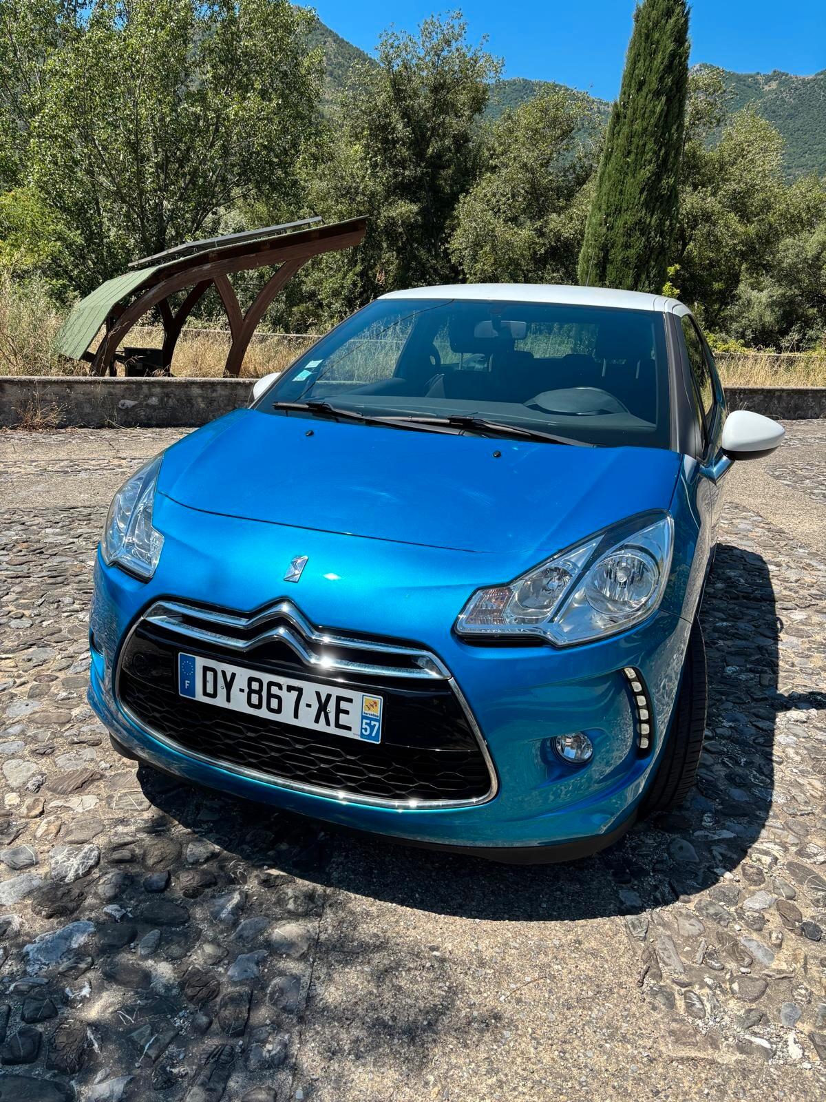 Ds DS3 3 PureTech 82 Chic-Navigatore-Retrocamera-Cerchi lega