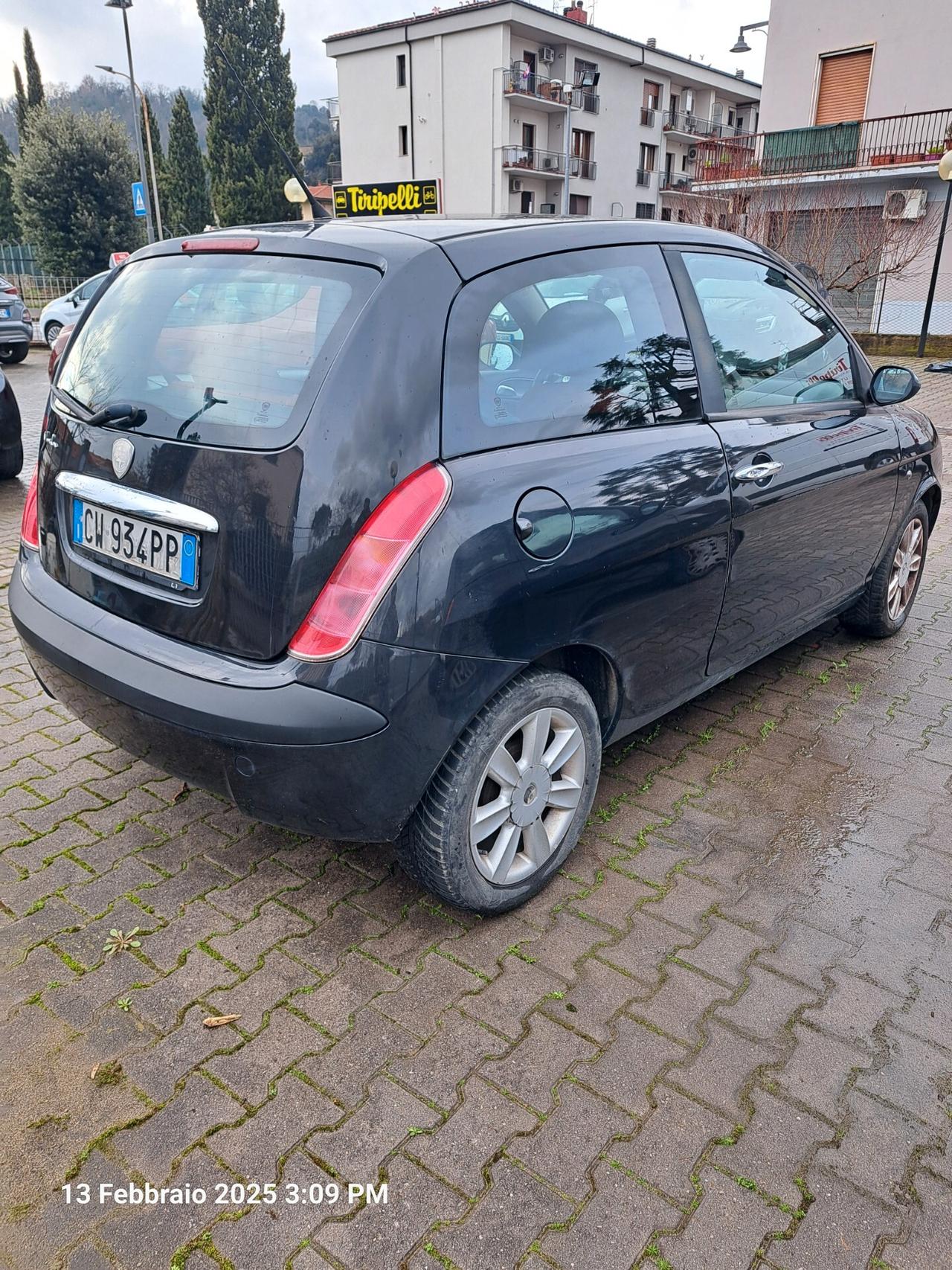 Lancia Ypsilon 1.2 Argento