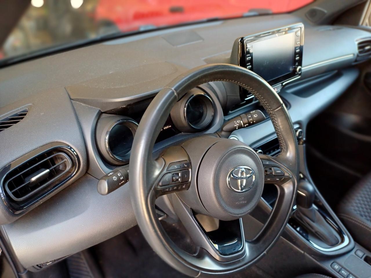 Toyota Yaris 1.5 Hybrid 5 porte Lounge(TETTO PANORAMICO)