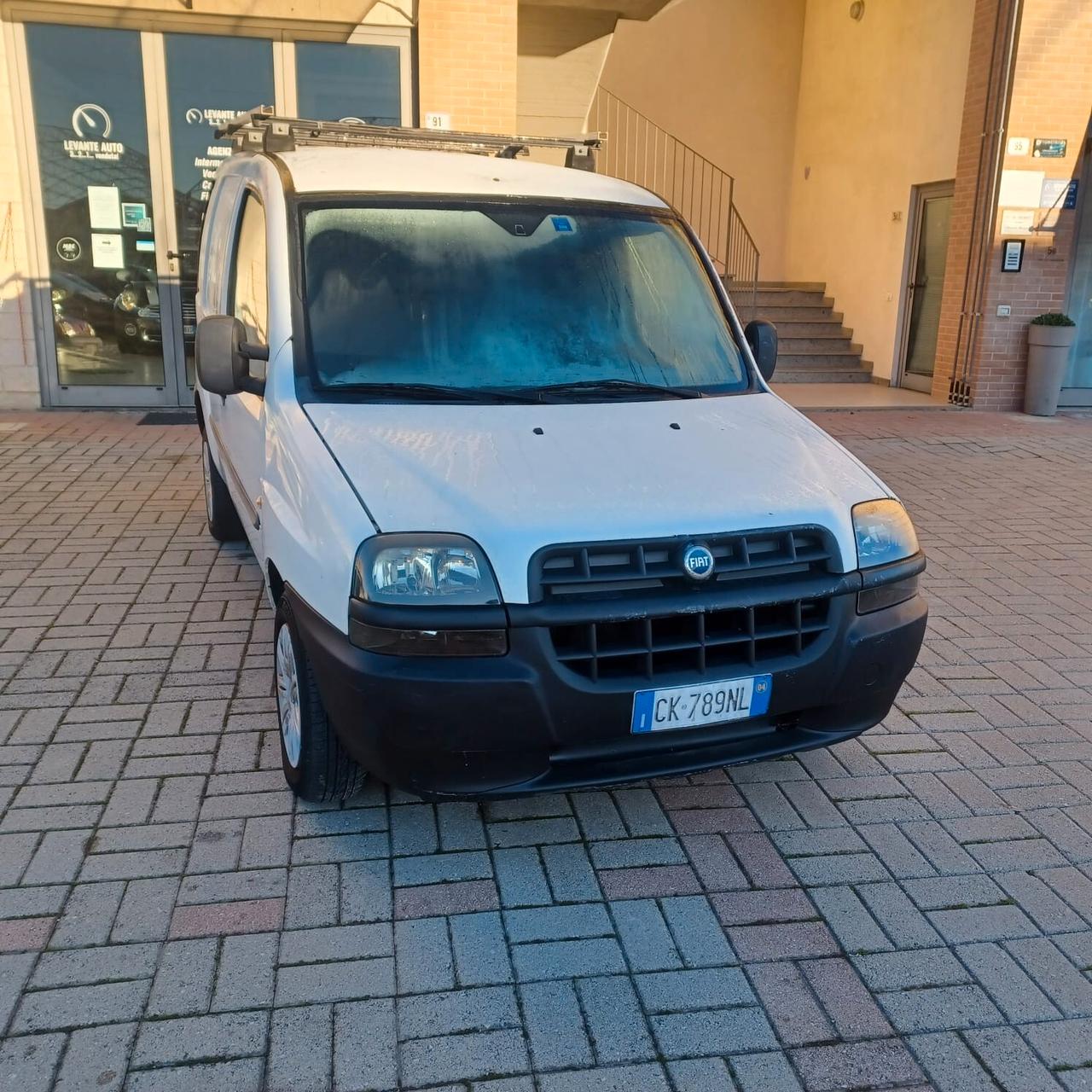 147.038 KM FIAT DOBLO 1.2 FURGONE 2 POSTI