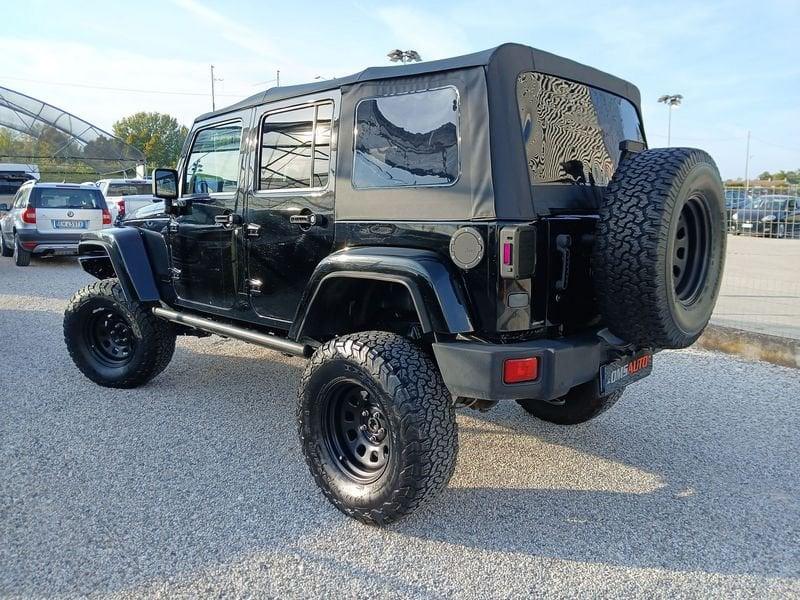 Jeep Wrangler 3ª serie Unlimited 2.8 CRD DPF Sahara Auto