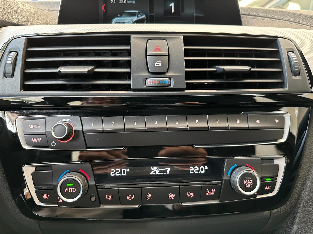 BMW 330 e Msport auto-LED-18"-Telecamera-Navi