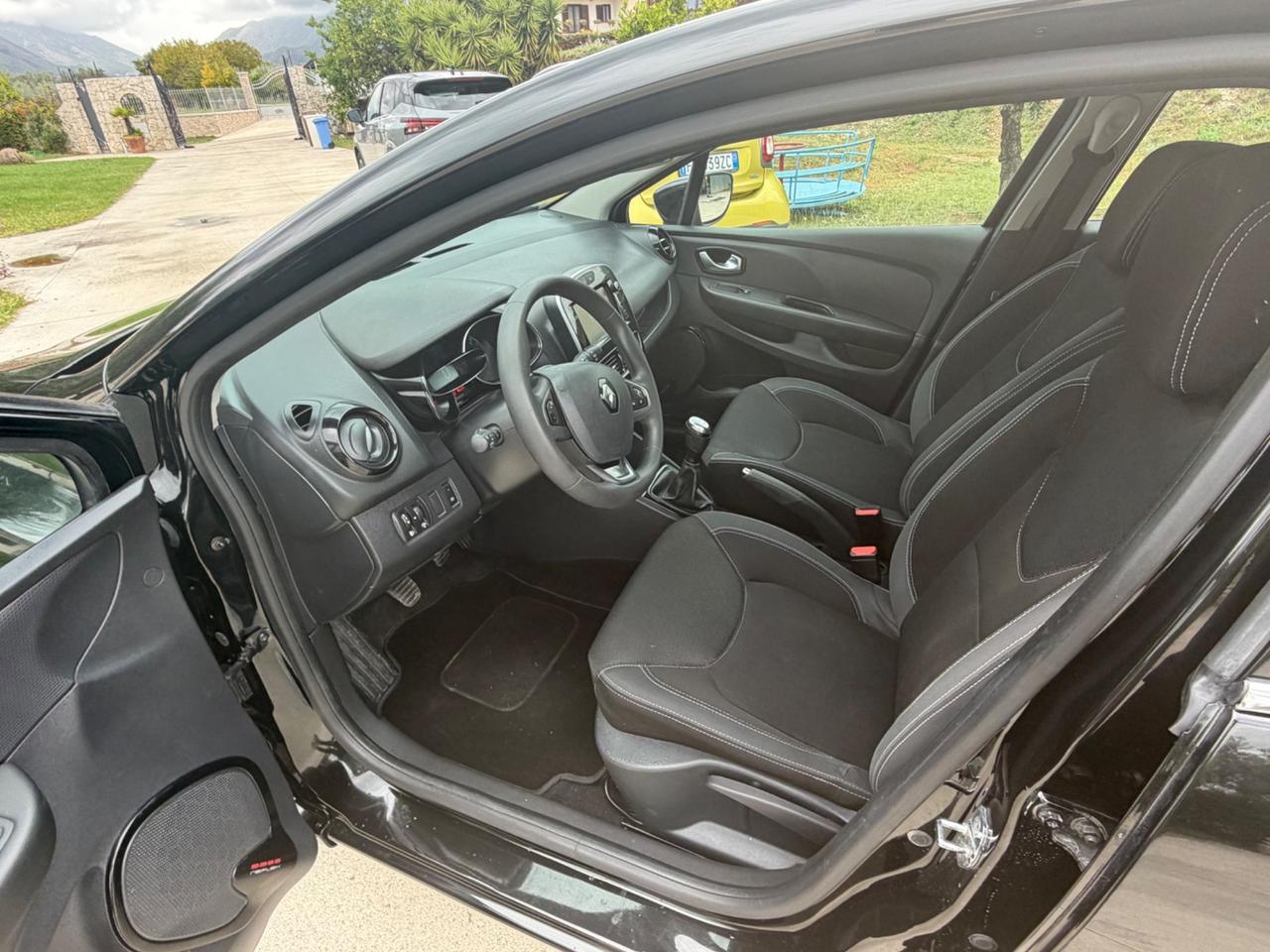 Renault Clio dCi 8V 75 CV 5 porte Duel