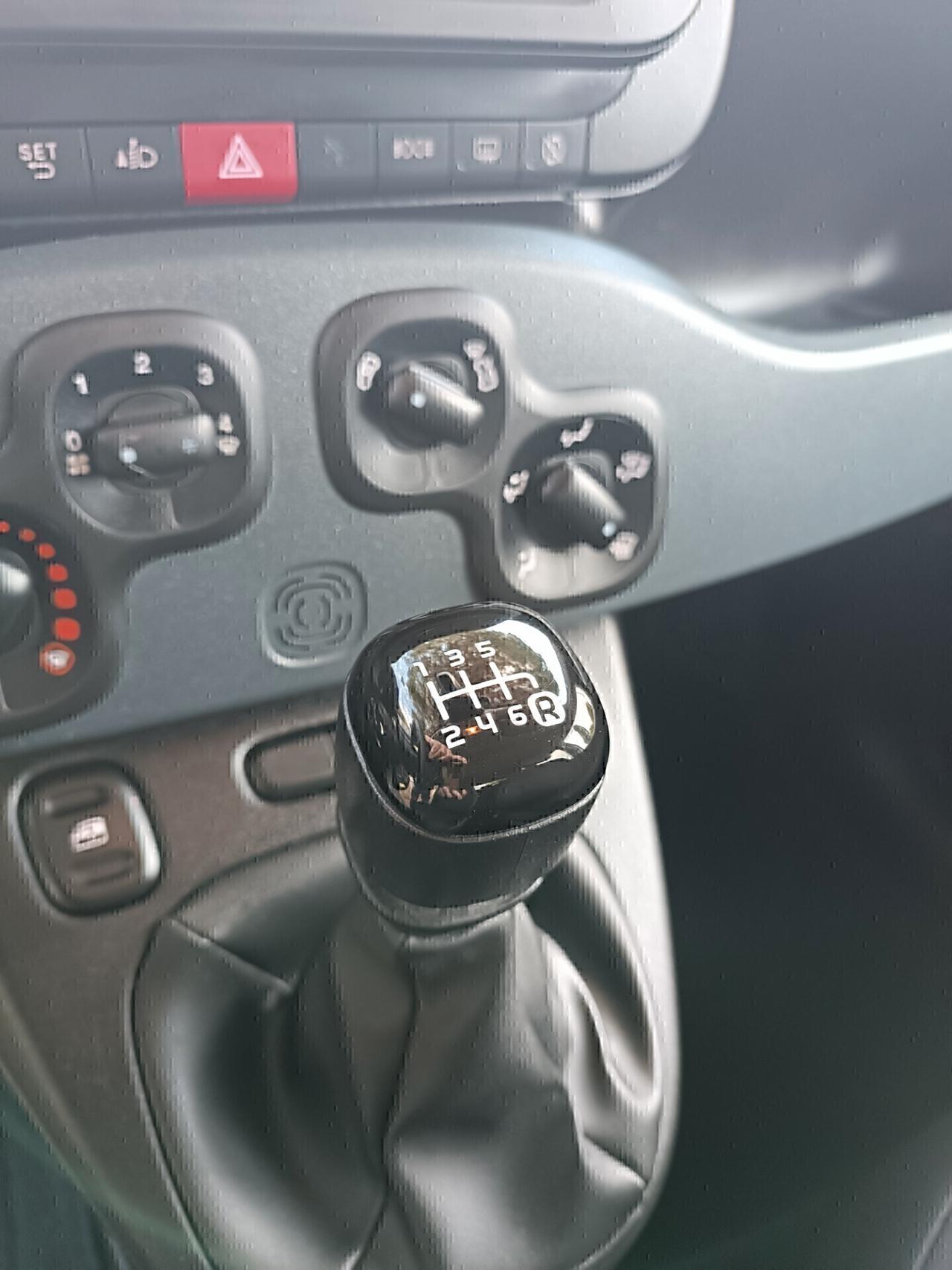 Fiat Panda CROSS 1.0 Hybrid 5 POSTI -FULL-2024