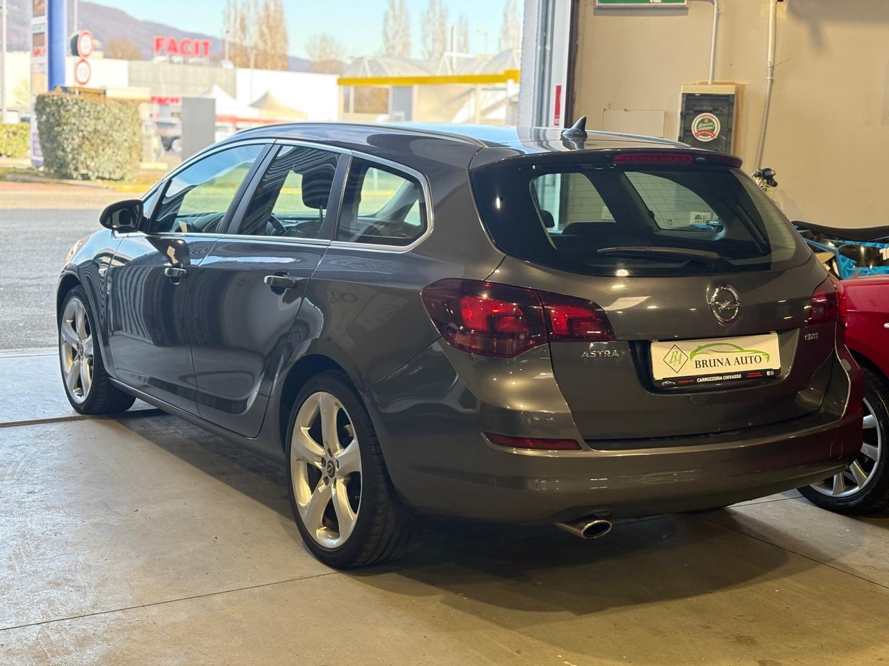 Opel Astra 2.0 CDTI 160CV Sports Tourer Cosmo S