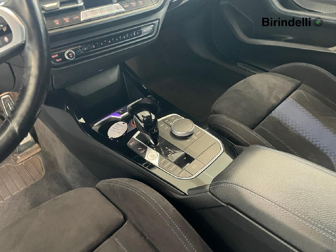 BMW Serie 1 (F40) - M 135i xDrive