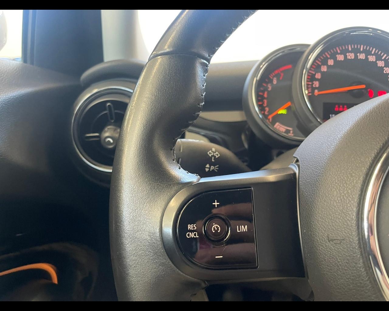 MINI Mini 5 porte (F55) - Mini 1.5 Cooper Classic 5 porte