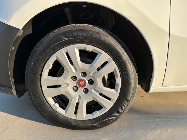 Fiat Doblò CARGO CH1 BUSINESS 1.6 Mjet 105cv( IVA ESCLUSA)