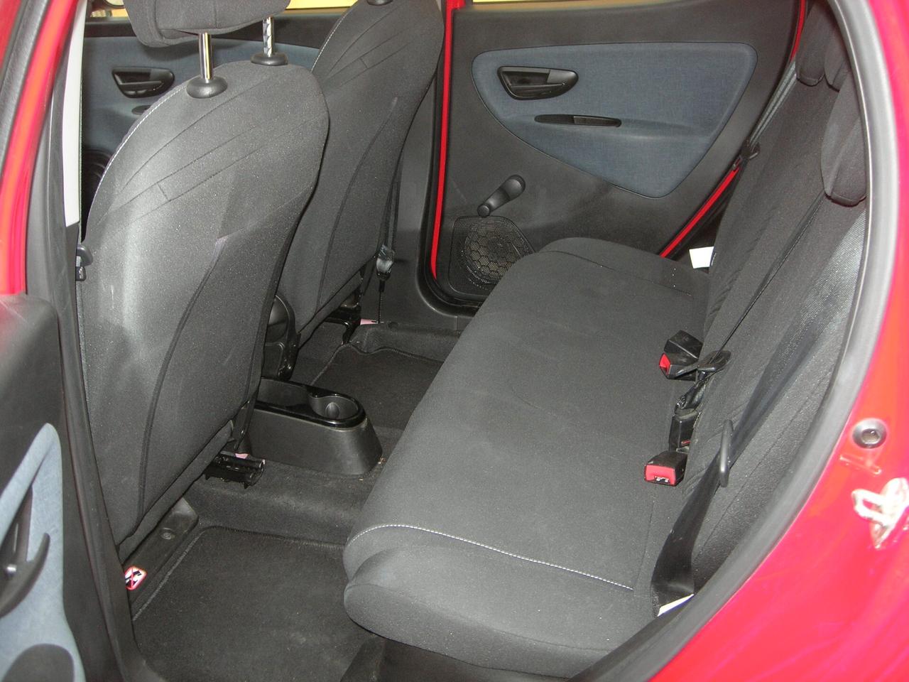 Lancia Ypsilon 1.0 FireFly 5 porte S&S Hybrid Gold