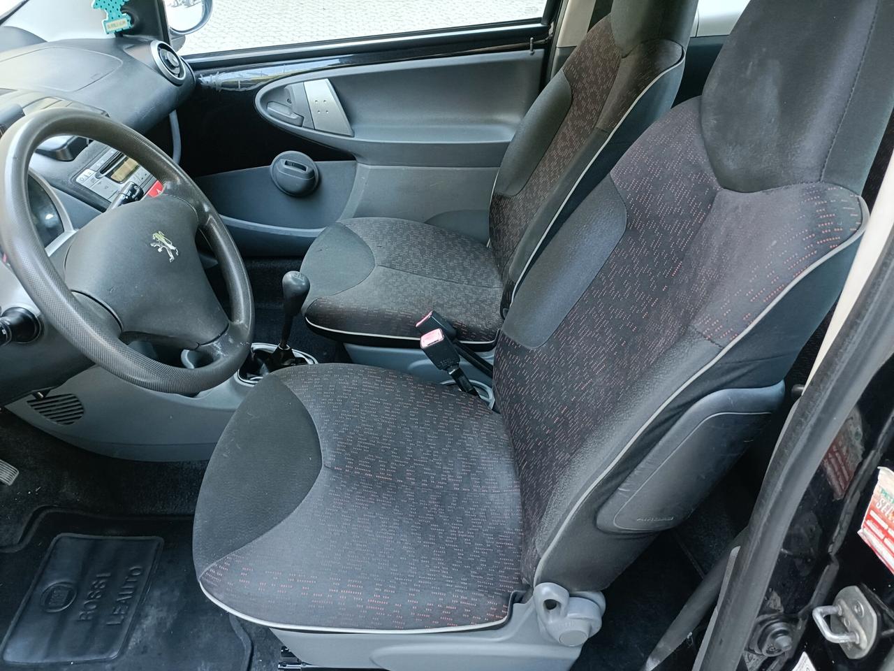 Peugeot 107 1.0 68CV 3p. Sweet Years