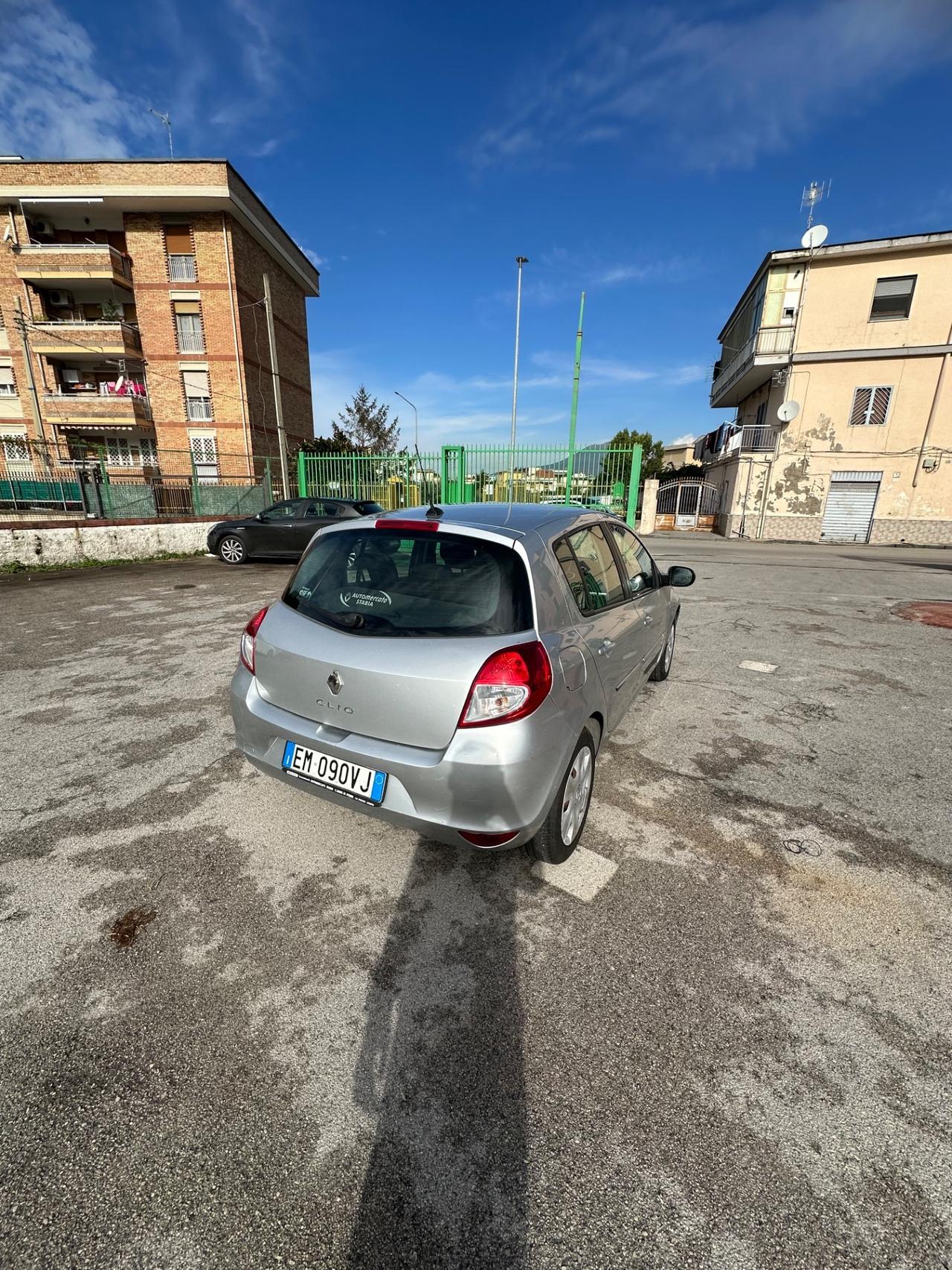 Renault Clio 1.2 16V 5 porte GPL Yahoo!