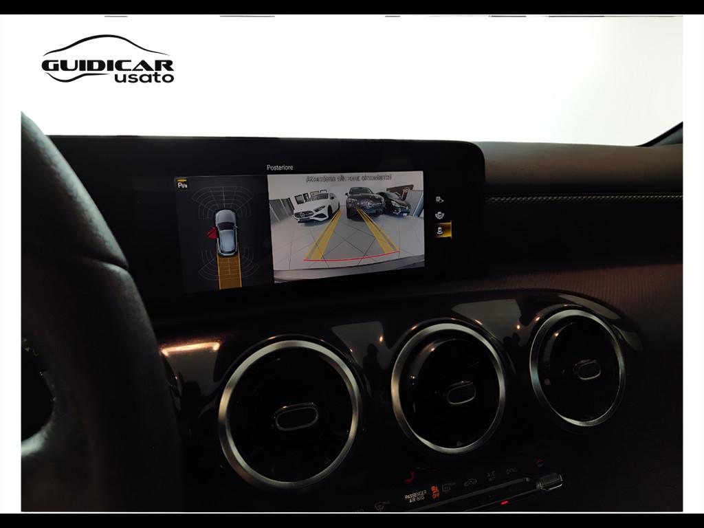 Mercedes-Benz Classe A - W177 2018 - A 180 d Sport auto