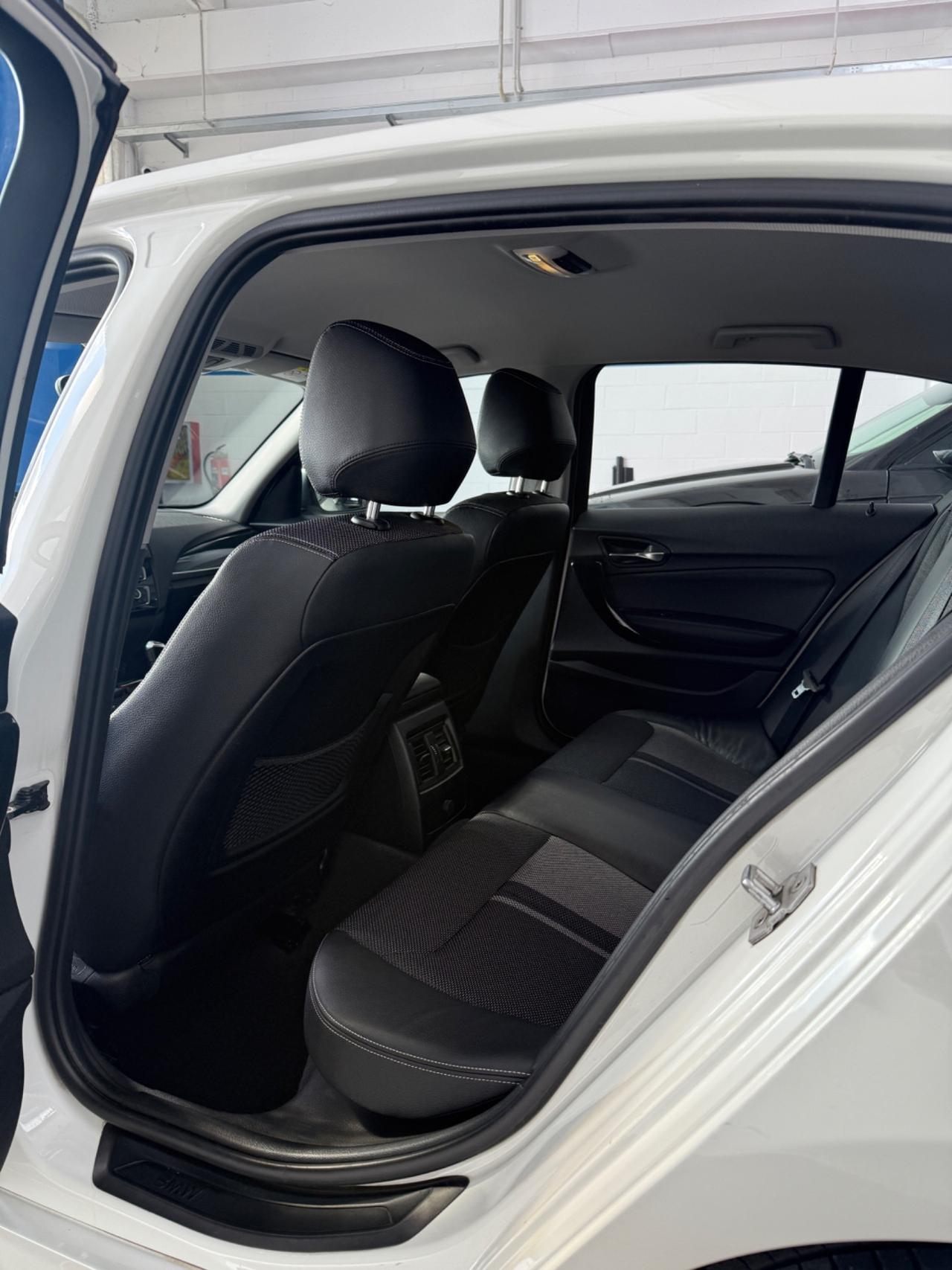 Bmw 116d 5p. Urban 116cv