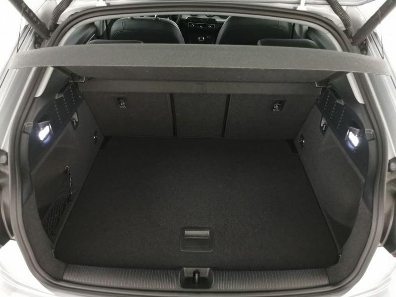 Audi Q2 35 2.0 tdi Business Advanced s-tronic