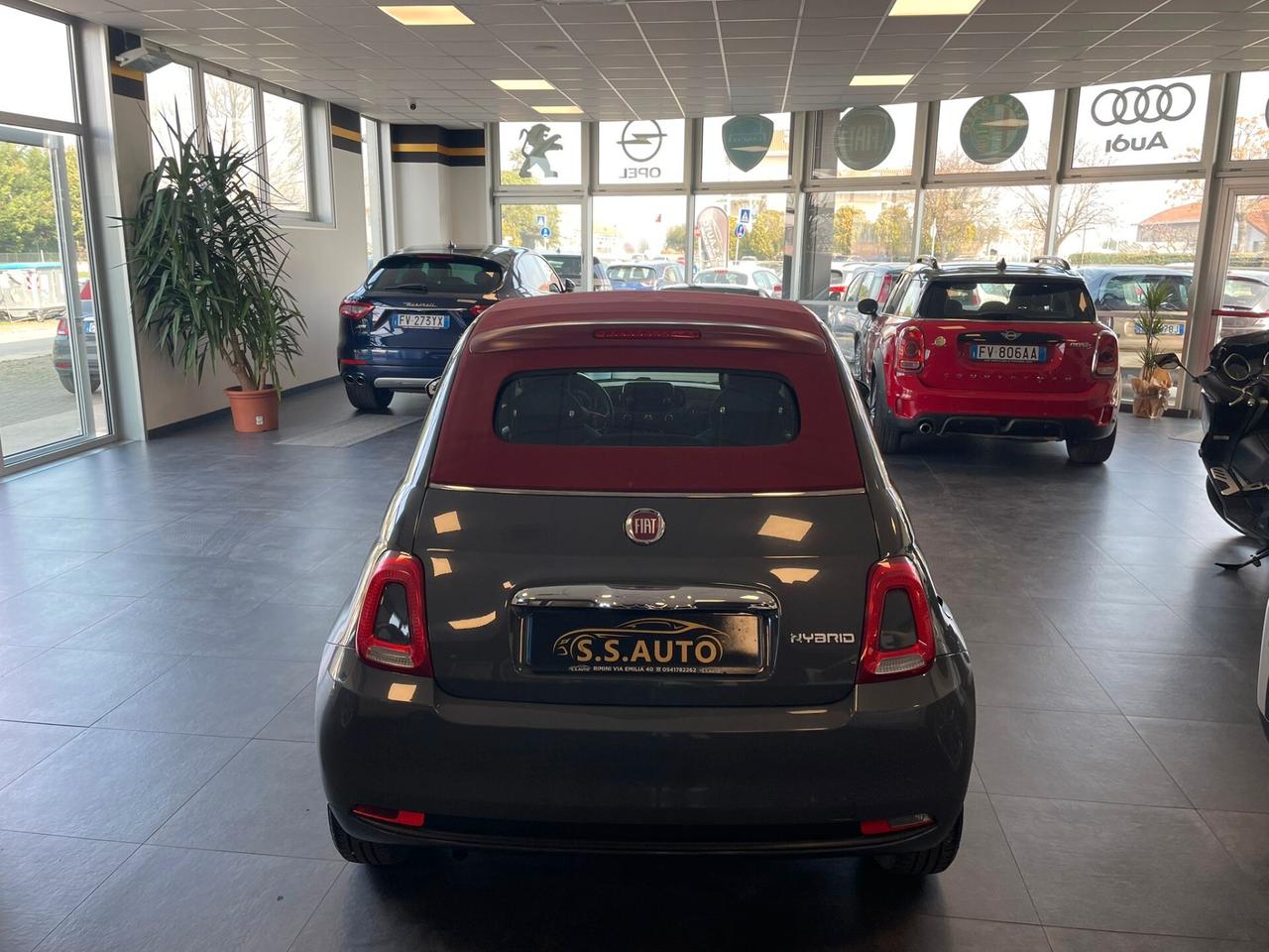 Fiat 500 C 1.0 Hybrid Red