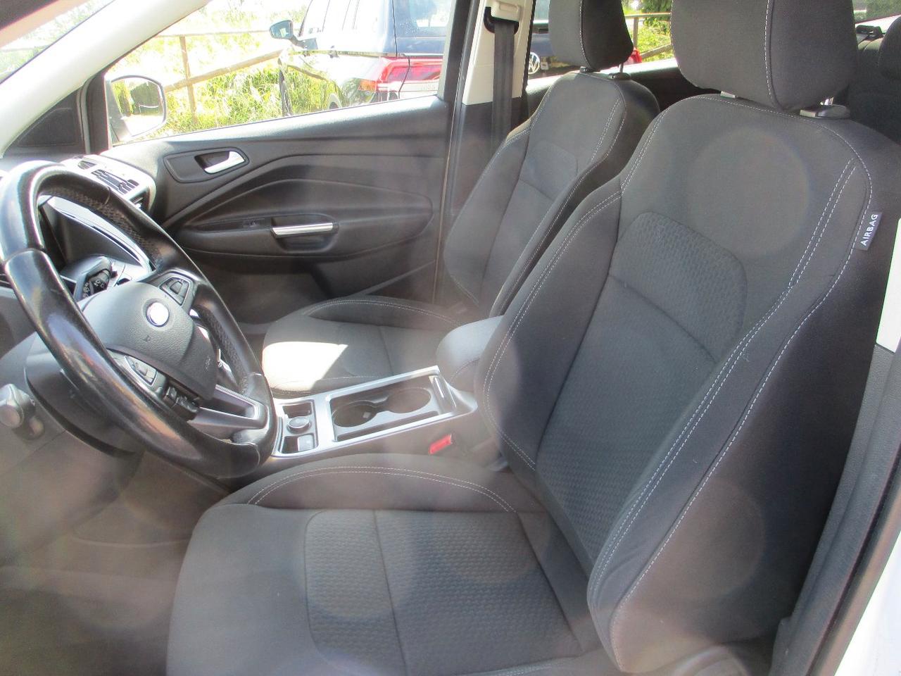 Ford Kuga 1.5 tdci Business s&s 2wd 120cv powershift