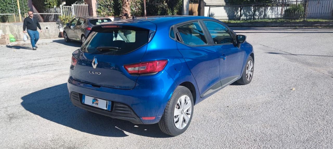 Renault Clio TCe 12V 90 CV GPL 5 porte Moschino Life