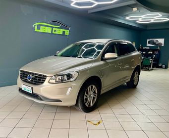 Volvo XC60 2.0 d3 R-design 150cv geartronic my17