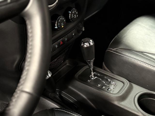 JEEP Wrangler Unlimited 2.8 CRD DPF Sahara Auto