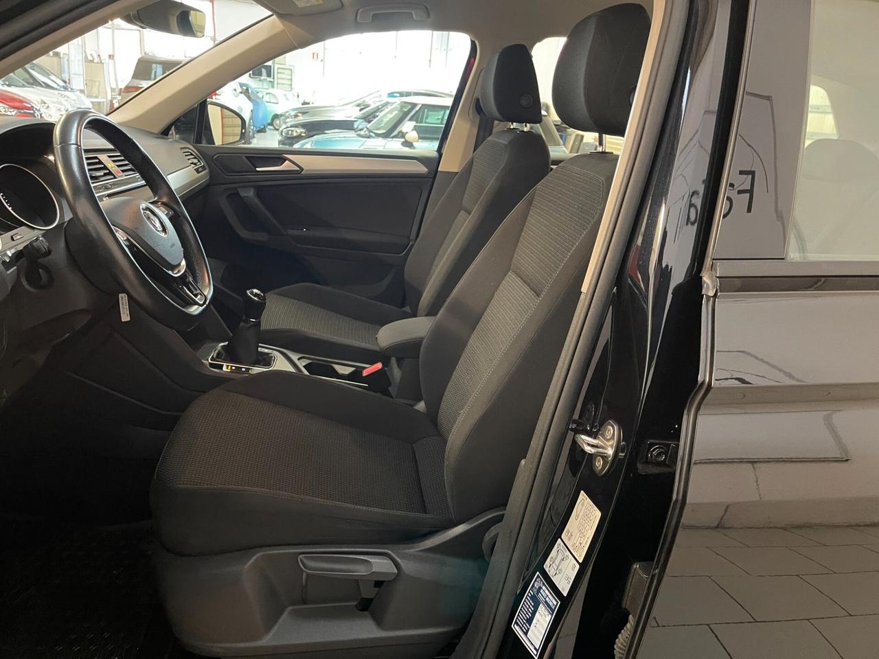 Volkswagen Tiguan Urban 1.6 TDI 115cv-Ok Neopatentati-LEGGI SOTTO
