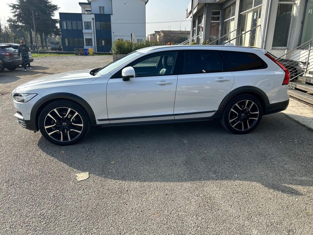 Volvo V90 Pro 2.0 D4 #7690