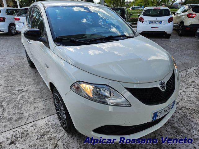 LANCIA Ypsilon 1.2 69 CV 5 porte GPL Ecochic Gold