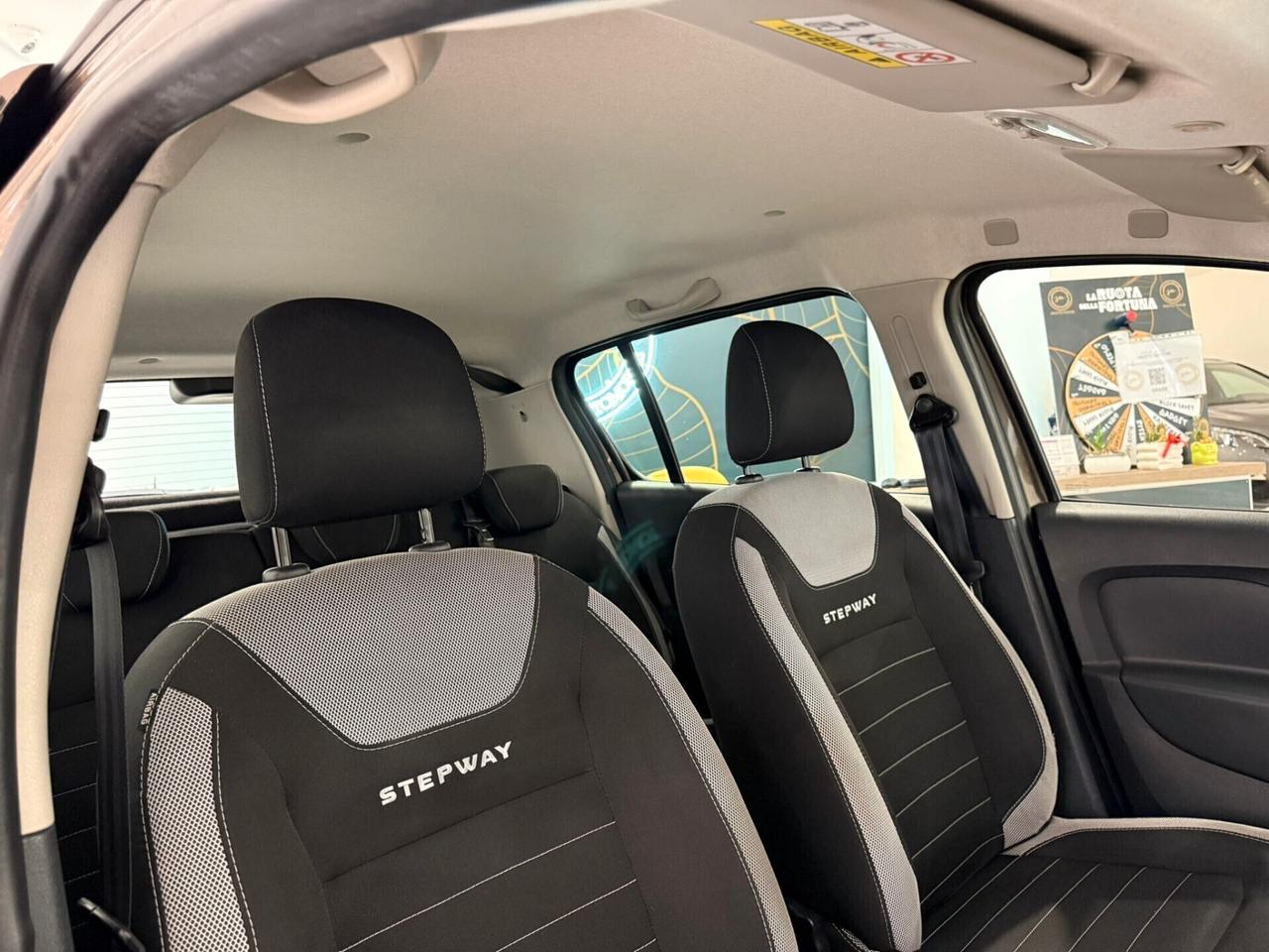 Dacia Sandero Stepway GPL 90cv SOLI 127.000 KM NEOPATENTATI