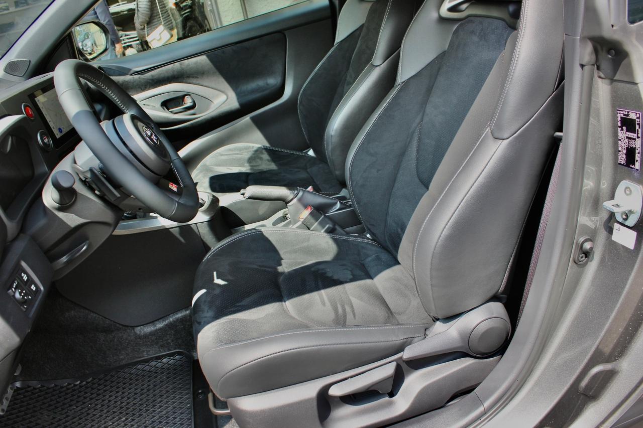 Toyota Yaris 1.6 TURBO GR HIGH PERFORMANCE DAT TETTO IN CARBONIO