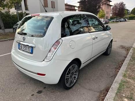 Lancia Ypsilon 1.4 E-Collection Ecochic GPL