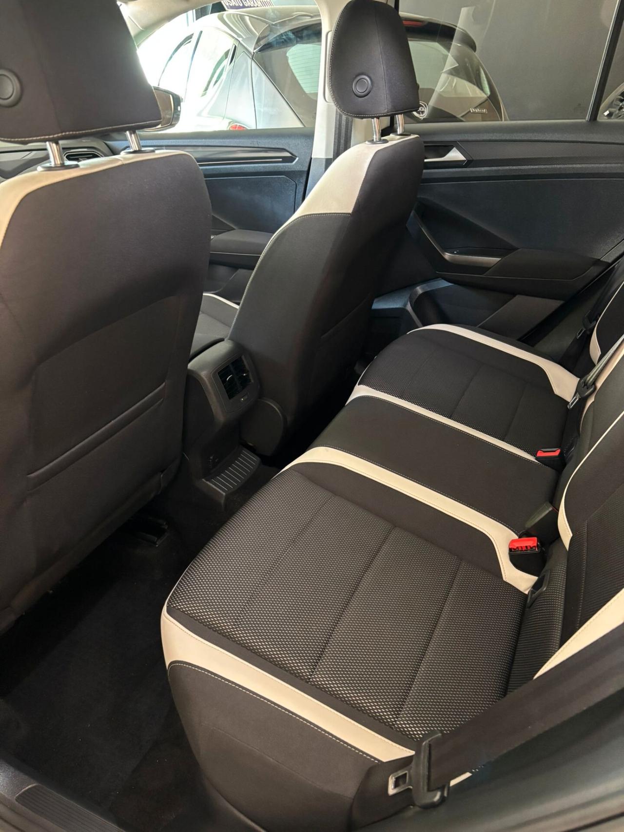 Volkswagen T-Roc 2.0 TDI SCR Advanced BlueMotion Technology