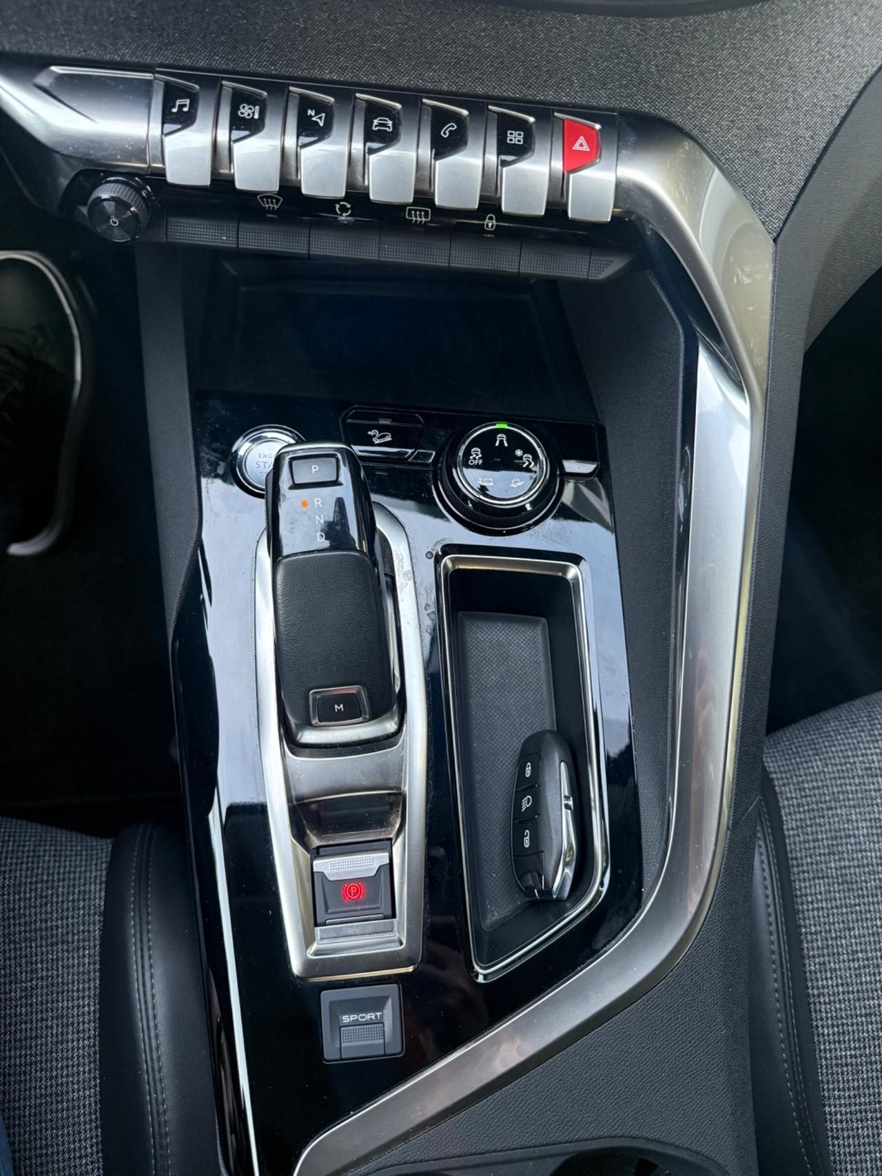 Peugeot 3008 BlueHDi 130 S&S EAT8 Allure