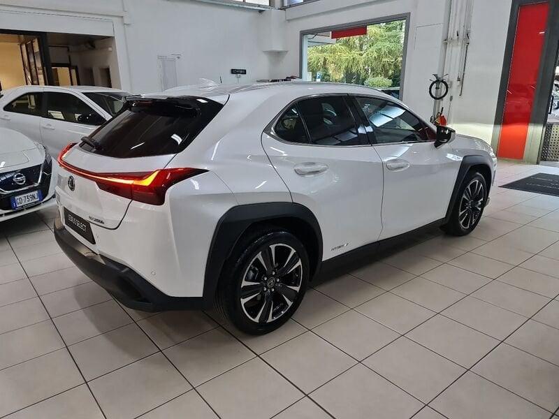 Lexus UX Hybrid Luxury